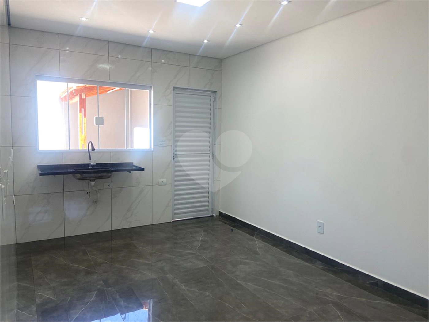 Casa à venda com 2 quartos, sendo 1 suíte, em Residencial Jardim Nathália, Sorocaba, SP