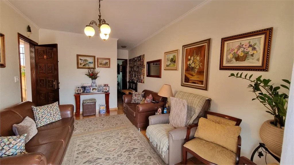 Casa à venda com 3 quartos em Cidade dos Bandeirantes, São Paulo, SP