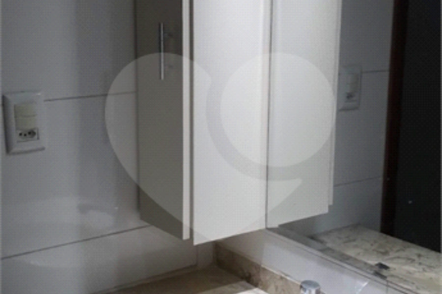 Sobrado à venda com 2 quartos em Tremembé, São Paulo, SP