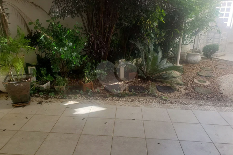 Sobrado à venda com 4 quartos, sendo 2 suítes,  em Tremembé, São Paulo, SP