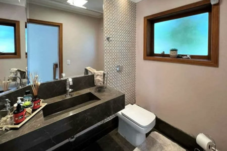 Casa à venda com 4 quartos, sendo 3 suítes, em Jardim Passárgada I, Cotia, SP