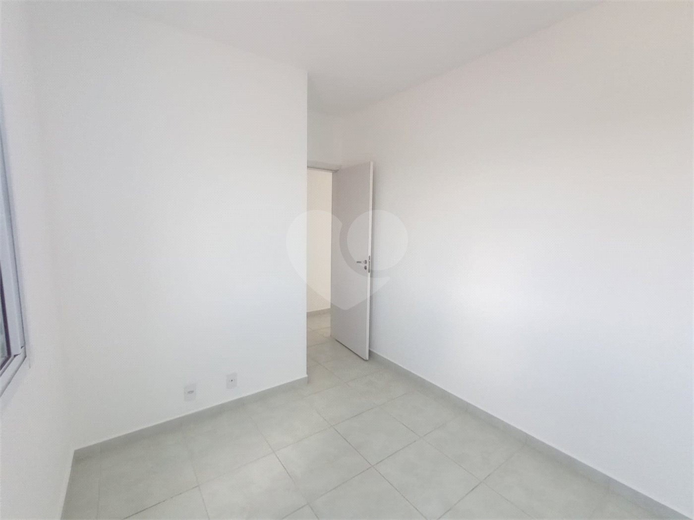Apartamento à venda com 2 quartos em Vila Asem, Itapetininga, SP