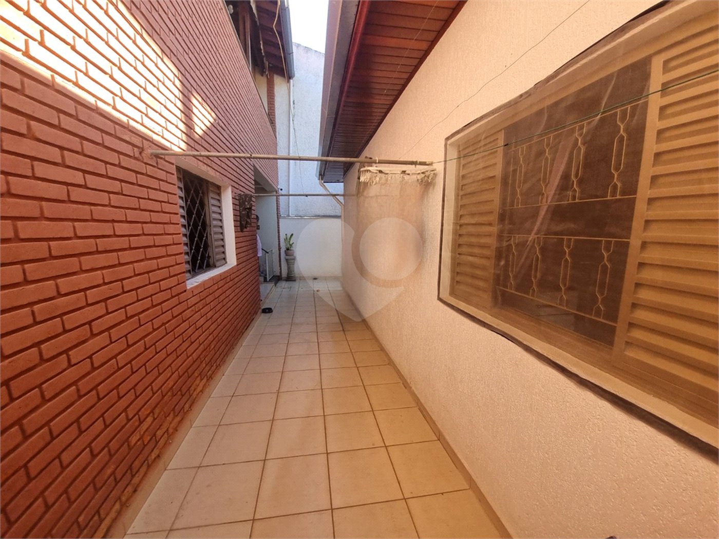 Casa à venda com 4 quartos, sendo 1 suíte, em Jardim São Carlos, Sorocaba, SP
