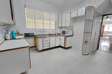 Sobrado à venda com 3 quartos em Vila Romana, São Paulo, SP