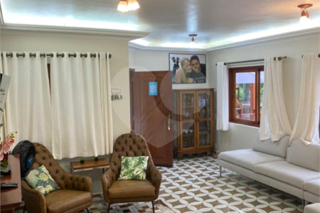 Casa à venda com 7 suítes no condomínio Capela do Barreiro, Itatiba - SP