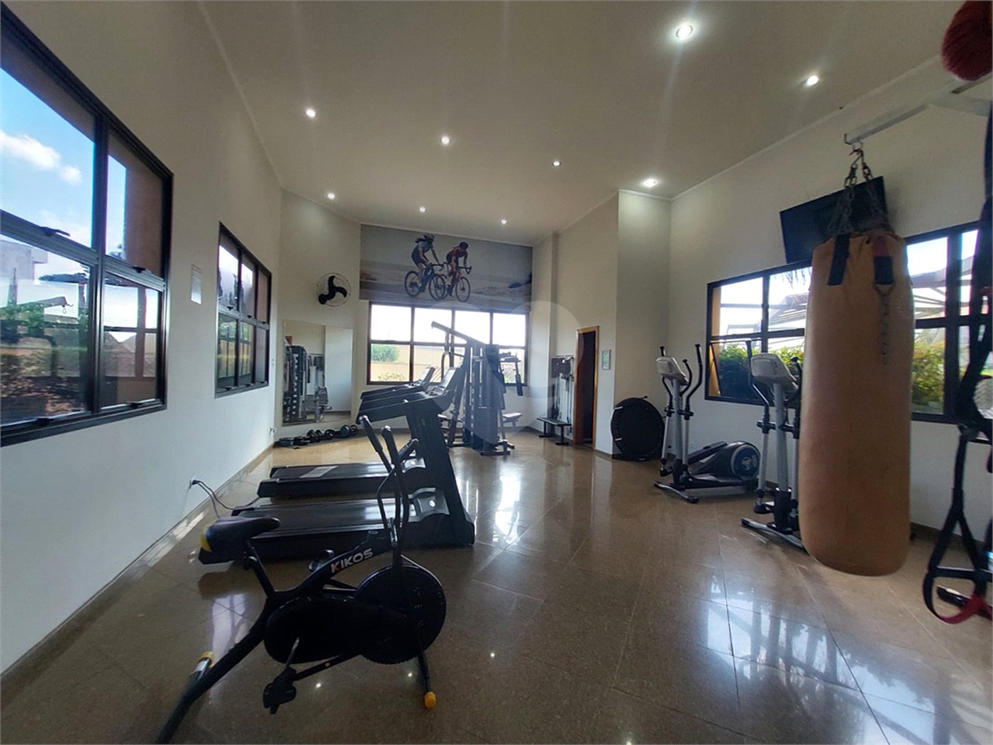 Apartamento à venda com 3 quartos, sendo 1 suíte, em Parque São Domingos, São Paulo, SP