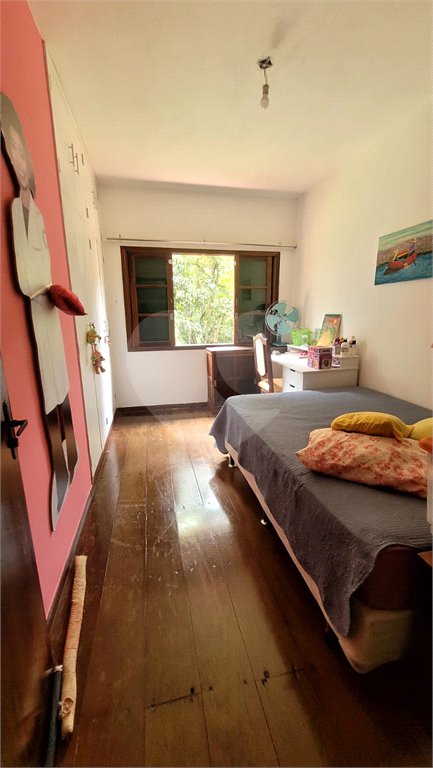Casa Térrea à venda com 4 quartos, sendo 1 suíte, em Serra da Cantareira, Mairiporã, SP