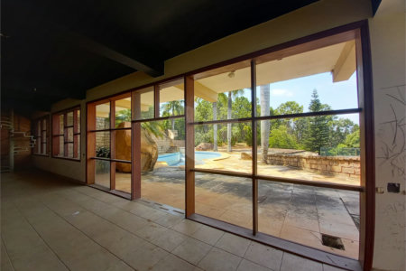 Casa à venda com 14 quartos, sendo 10 suítes, no condomínio Rua do Observatorio 2270, Vinhedo - SP