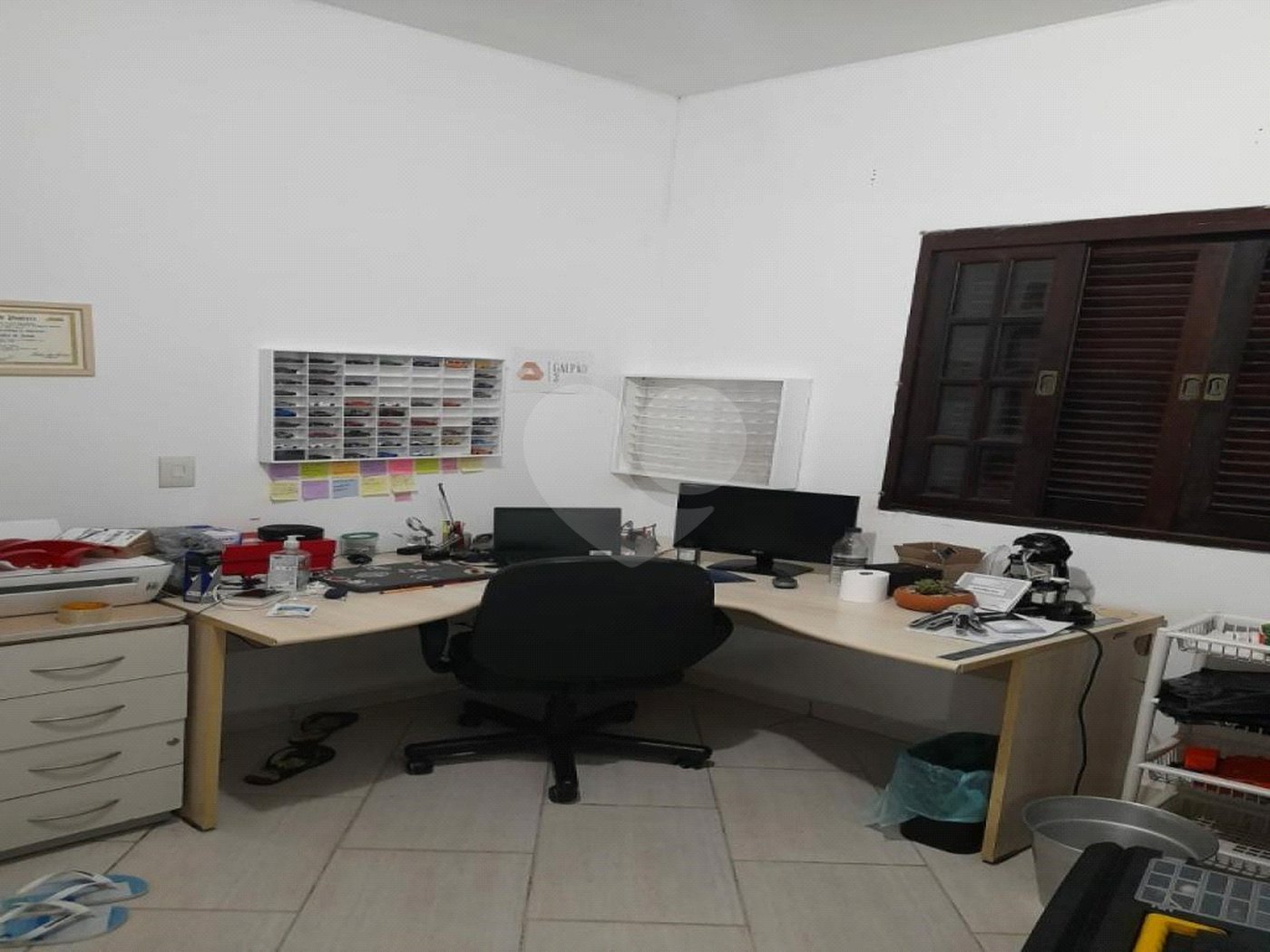 Casa à venda com 4 quartos, sendo 1 suíte, em City Bussocaba, Osasco, SP