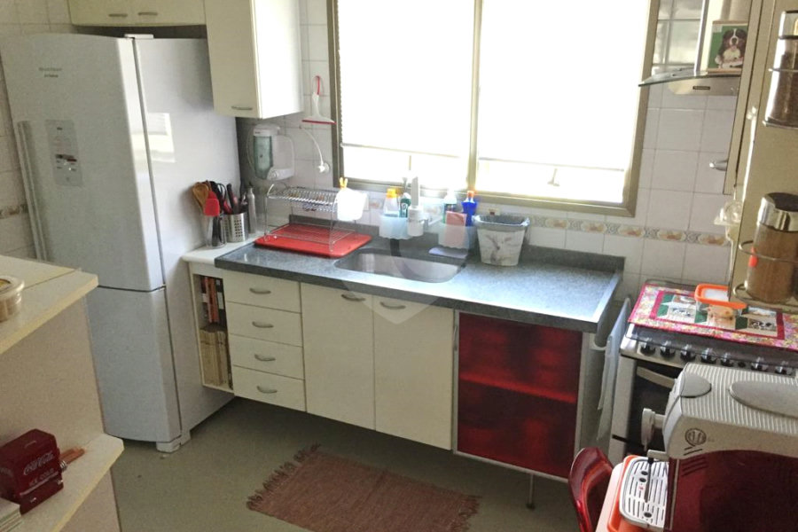 Casa à venda com 2 quartos, sendo 1 suíte, no condomínio Villas de São Francisco I, São Paulo - SP