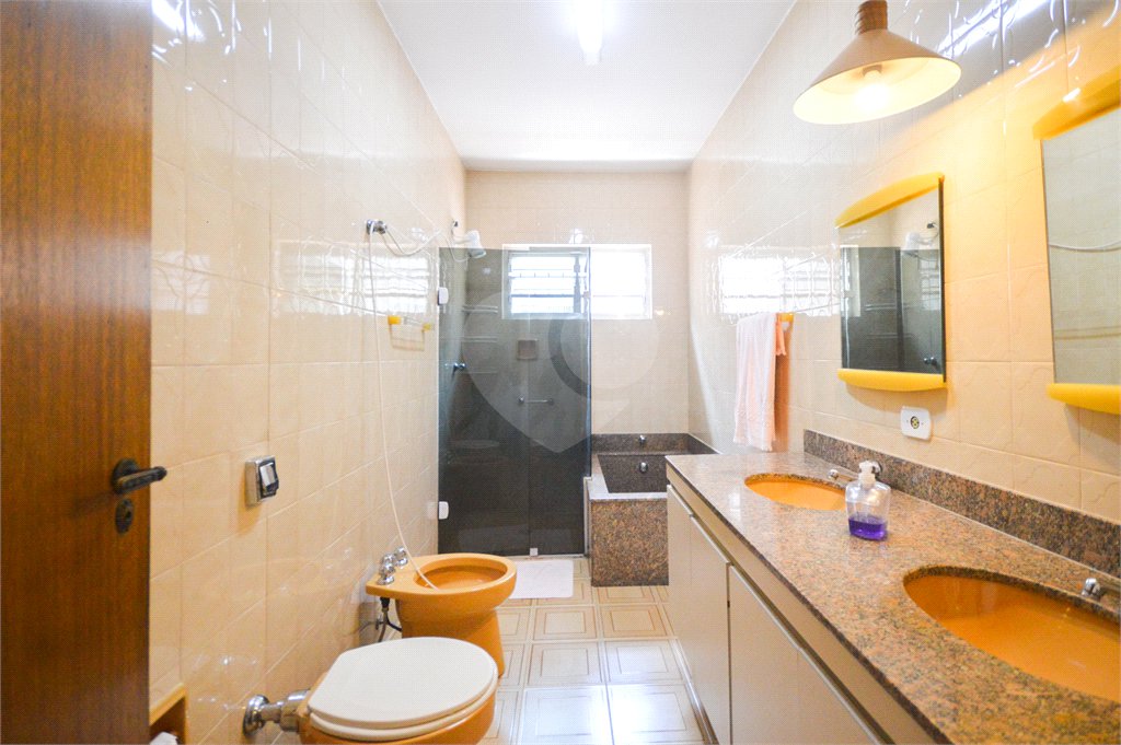 Casa à venda com 3 quartos, sendo 1 suíte, em Planalto Paulista, São Paulo, SP
