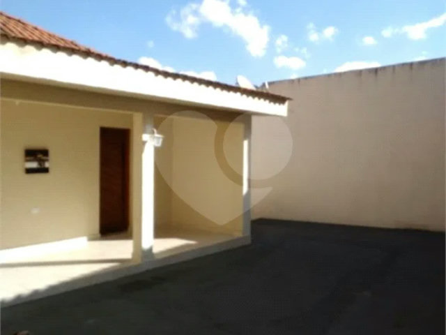 Casa Térrea à venda com 3 quartos, sendo 1 suíte,  em Horto Florestal, São Paulo, SP