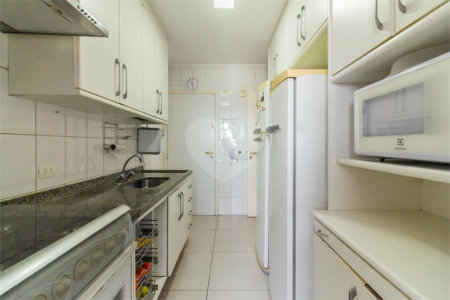 Apartamento à venda com 3 quartos, sendo 1 suíte, em Cambuci, São Paulo, SP