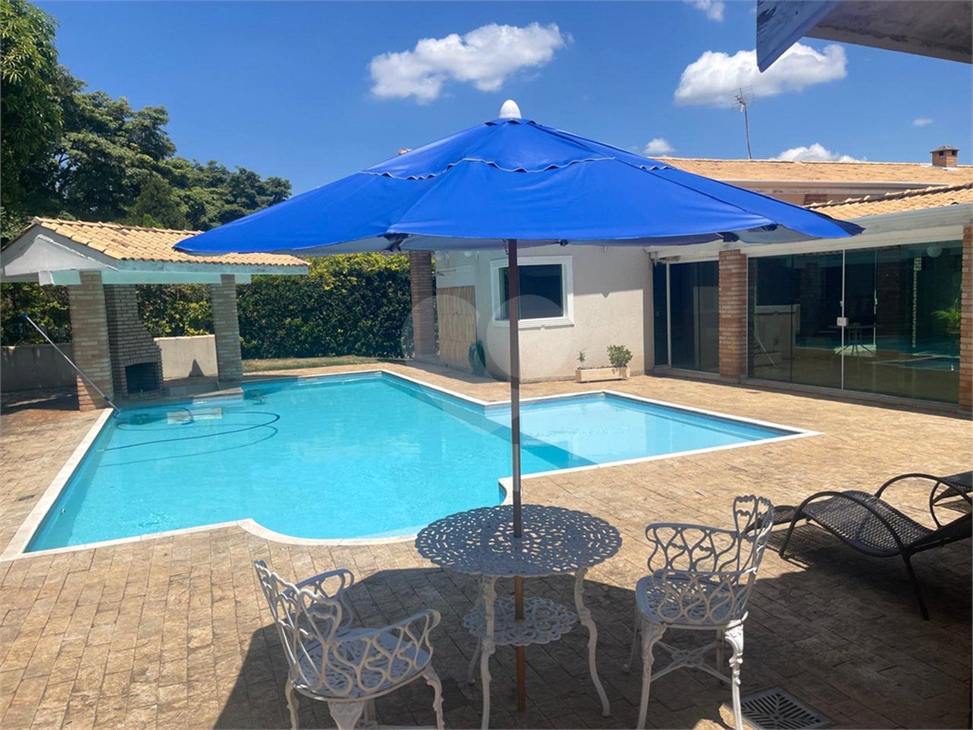 Casa à venda com 3 quartos, sendo 1 suíte,  no condomínio Vale do Lago, Sorocaba - SP