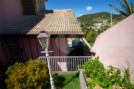 Casa à venda ou para alugar com 4 quartos, sendo 1 suíte, no Centro, São Roque, SP