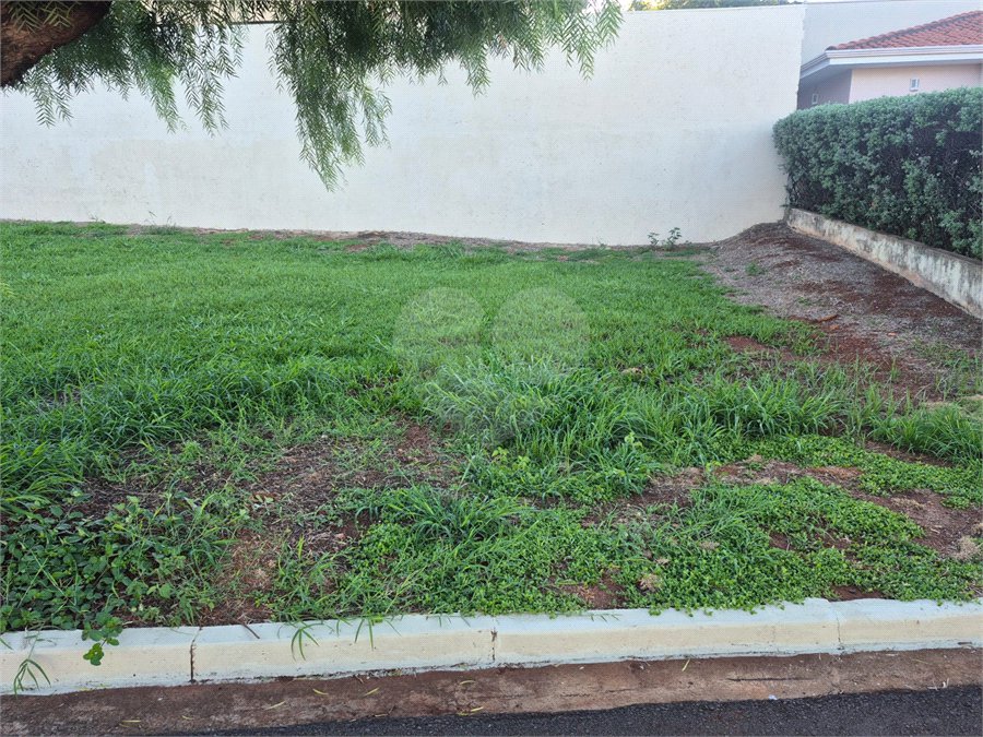 Terreno à venda no condomínio Altos do Jaraguá, Araraquara - SP
