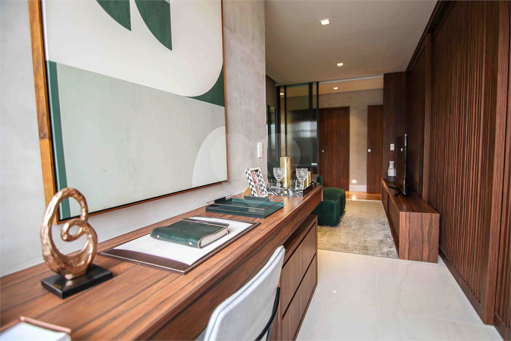Apartamento à venda com 4 suítes em Cidade Jardim, São Paulo, SP