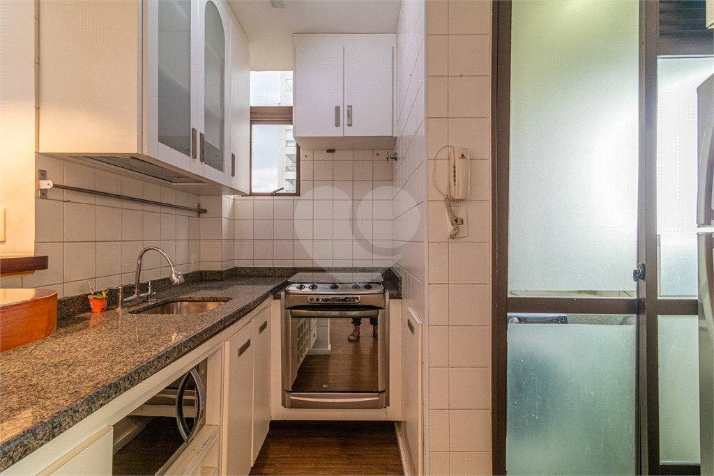 Apartamento à venda com 2 suítes em Moema, São Paulo, SP
