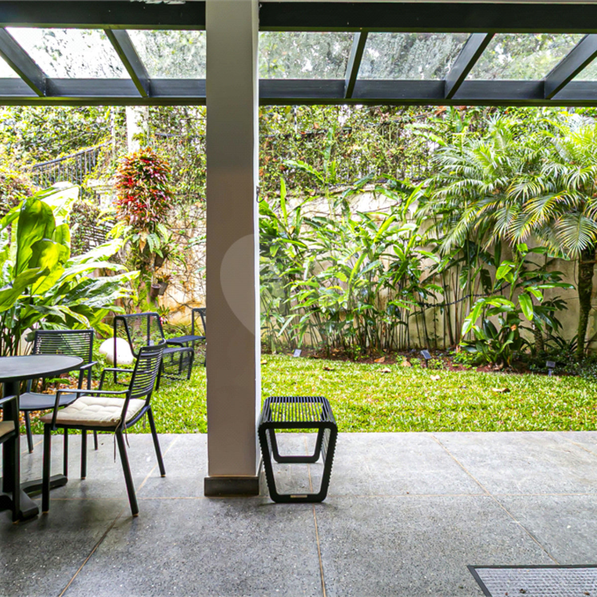 Casa à venda ou para alugar com 3 suítes no condomínio Palm Hill, São Paulo - SP