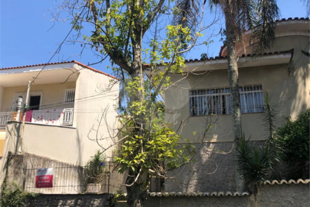 Casa à venda com 4 quartos, sendo 1 suíte,  em Jardim Colombo, São Paulo, SP