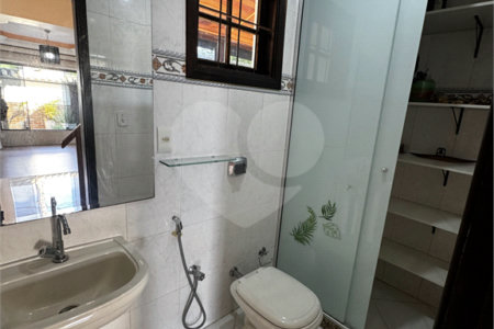 Casa à venda com 3 quartos, sendo 1 suíte, no condomínio Village da Posse, Rio de Janeiro - RJ