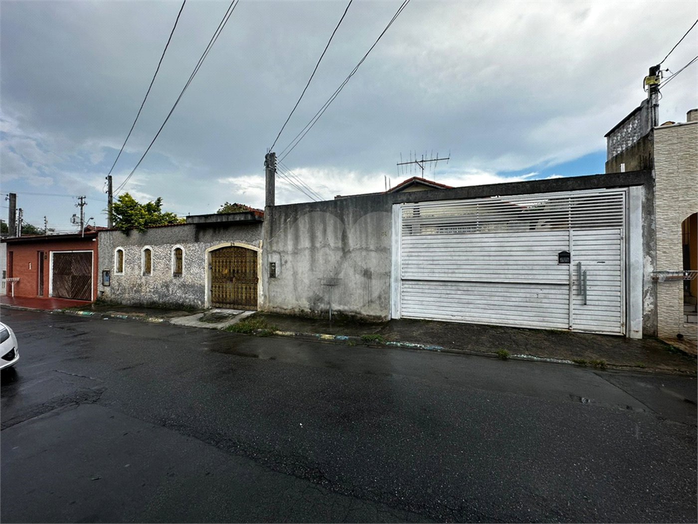 Casa à venda com 3 quartos, sendo 1 suíte, em Jardim Nova Poá, Poá, SP