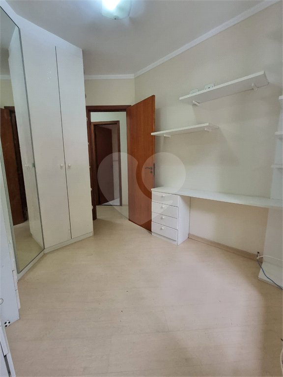 Casa à venda ou para alugar com 3 quartos, sendo 1 suíte,  em Bosque da Saúde, São Paulo, SP