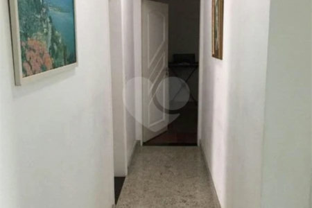 Condomínio à venda com 4 quartos, sendo 2 suítes, em Colinas do Paratehy, Mogi das Cruzes, SP