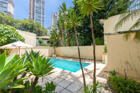 Apartamento para venda em Moema com 185m², 3 dormitórios sendo 1 suíte e 1 vaga
