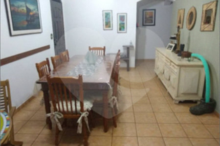Casa à venda com 4 quartos, sendo 1 suíte, em Alpes D'ouro, Bom Jesus dos Perdões, SP