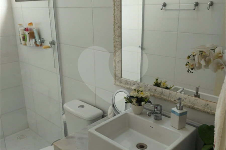 Casa à venda com 3 suítes em Santa Terezinha, São Bernardo do Campo, SP