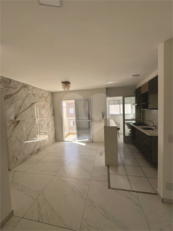 Apartamento à venda com 2 quartos, sendo 1 suíte, em Vila Marina, São Paulo, SP
