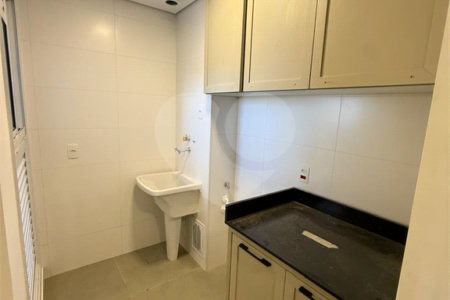 Apartamento para alugar com 3 suítes em Vila Helena, Atibaia, SP