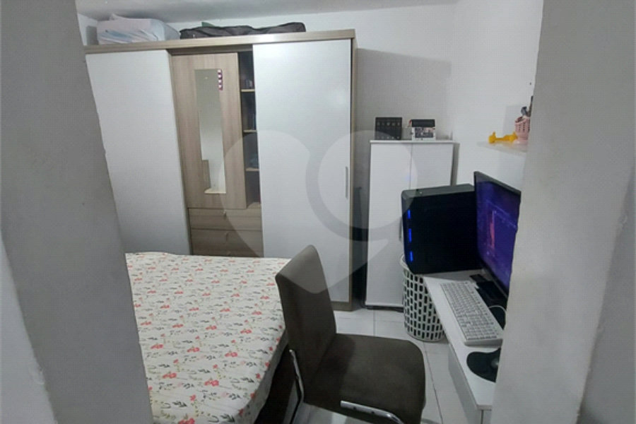 Sobrado à venda com 8 quartos no Brasilândia, São Paulo, SP