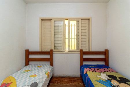 Casa Térrea à venda com 4 quartos, sendo 1 suíte, em Parque Jabaquara, São Paulo, SP