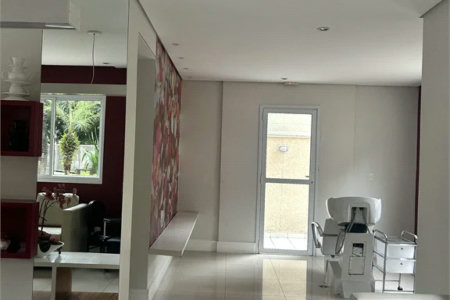Apartamento à venda com 3 quartos, sendo 1 suíte,  em Vila Andrade, São Paulo, SP