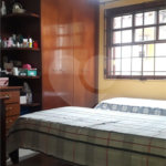 Casa à venda com 5 quartos, sendo 3 suítes,  em Vila Oliveira, Mogi das Cruzes, SP