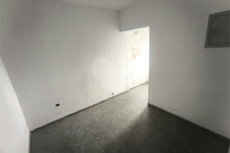 Casa à venda ou para alugar com 5 quartos, sendo 1 suíte,  em Parque Independência, São Paulo, SP
