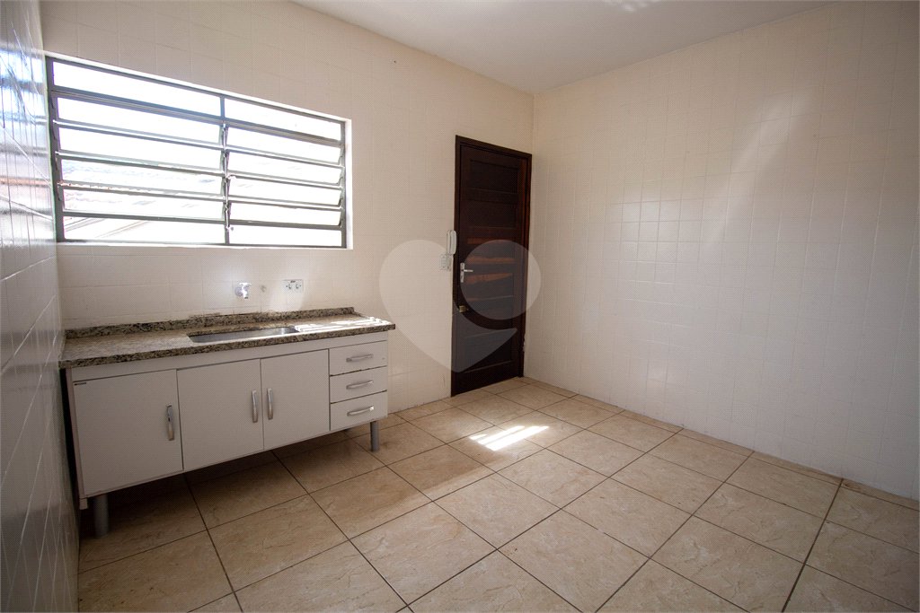 Sobrado à venda com 2 quartos em Vila Santa Rita, São Roque, SP