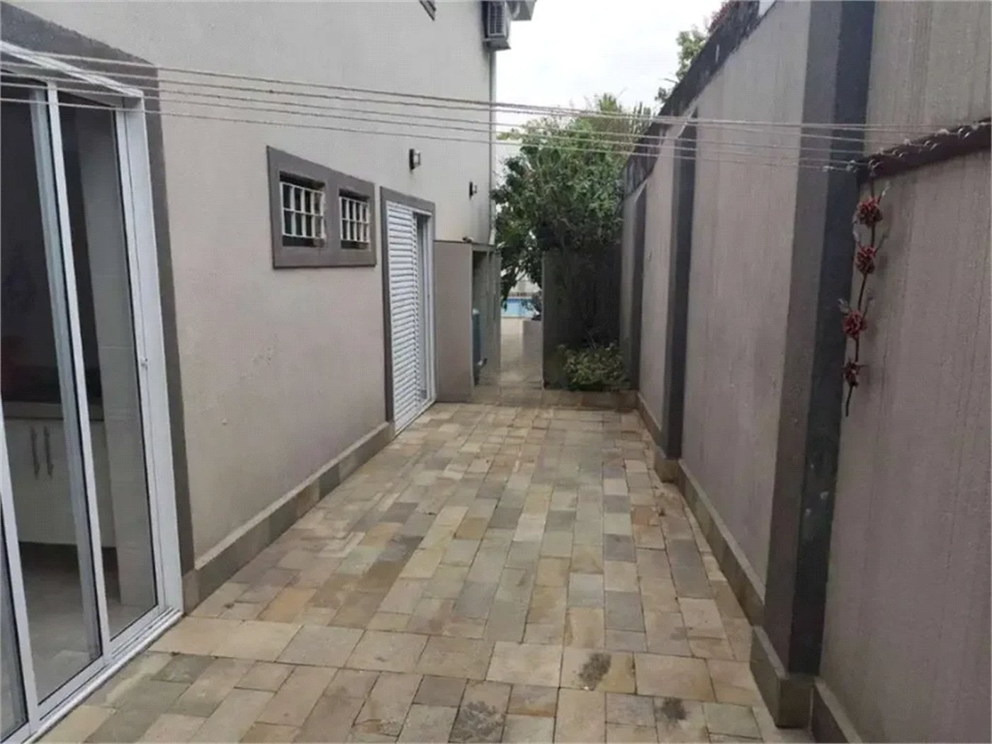 Sobrado à venda com 4 quartos, sendo 2 suítes,  em Lapa, São Paulo, SP