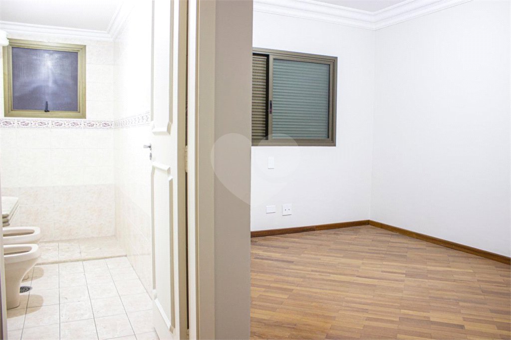 Apartamento à venda com 3 suítes em Jardim Londrina, São Paulo, SP
