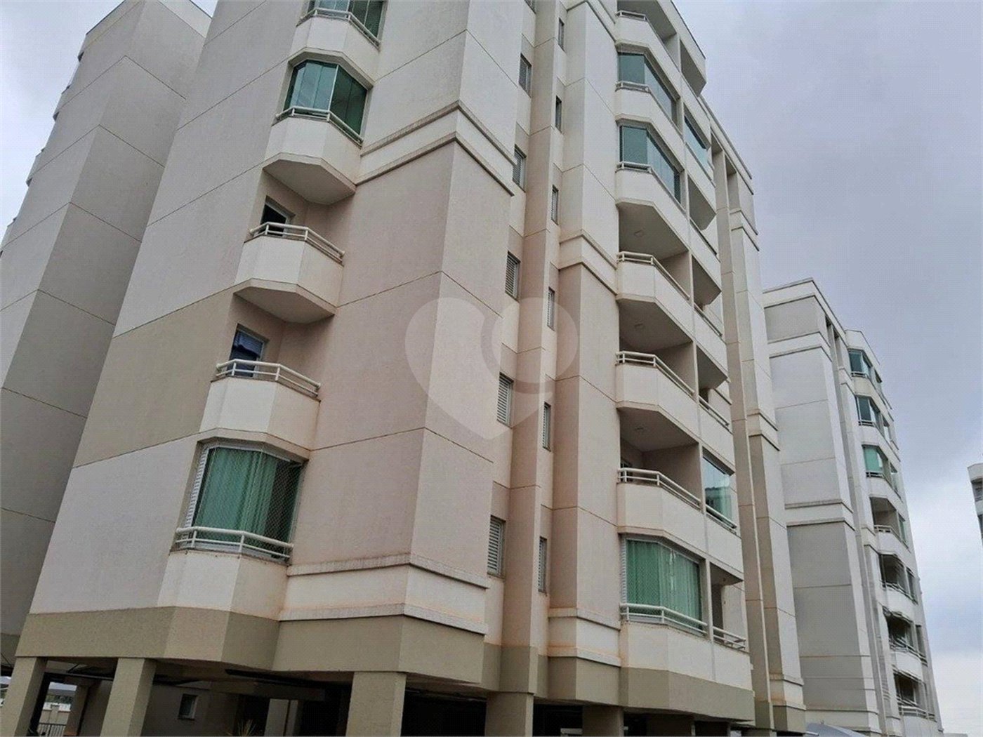 Apartamento à venda com 3 quartos, sendo 1 suíte, em Jardim Vera Cruz, Sorocaba, SP