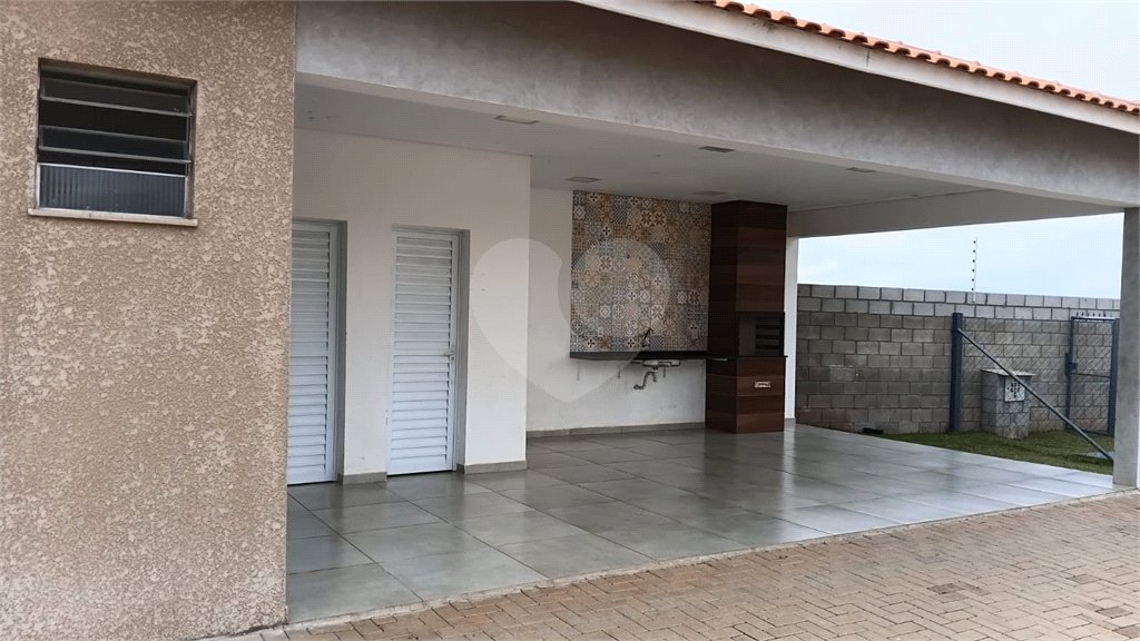 Casa à venda com 2 quartos em Vila Popular, Itapetininga, SP