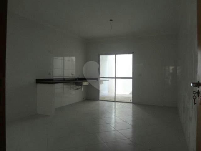 Sobrado à venda com 3 suítes em Vila Romero, São Paulo, SP