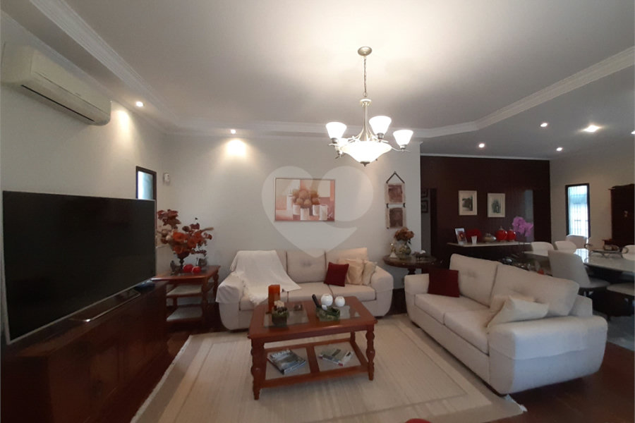 Casa à venda com 4 quartos, sendo 2 suítes,  em Jardim Floresta, São Paulo, SP