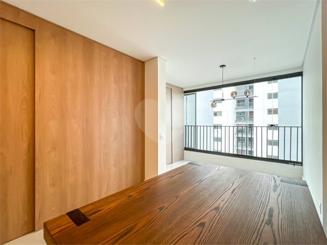 Apartamento à venda com 2 quartos, sendo 1 suíte,  em Santo Amaro, São Paulo, SP