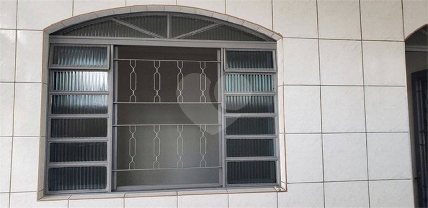 Sobrado à venda com 3 quartos em Vila Medeiros, São Paulo, SP