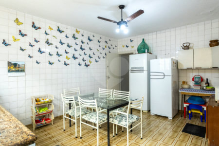 Casa à venda com 3 quartos, sendo 1 suíte, em Vila Cordeiro, São Paulo, SP