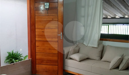 Casa à venda com 2 quartos, sendo 1 suíte,  em Jardim Cambuci, Mogi das Cruzes, SP