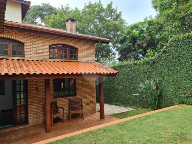 Sobrado à venda com 4 quartos, sendo 1 suíte,  em Palmas do Tremembé, São Paulo, SP